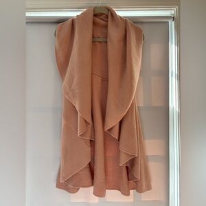 LOOK. (One size) Elegant Draped Shawl in Soft Pink